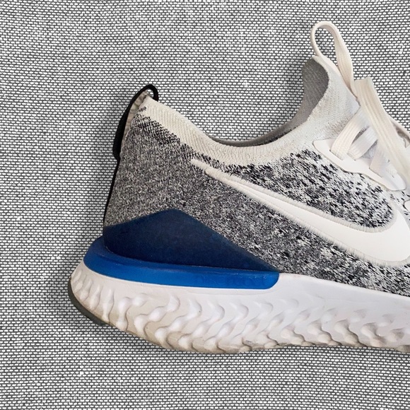 Nike Epic React Flyknit 2 shoes - Picture 3 of 8